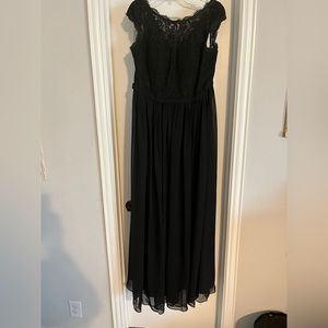 Black lace Azazie custom dress. Size 1x actual size is on tags. Formal gown